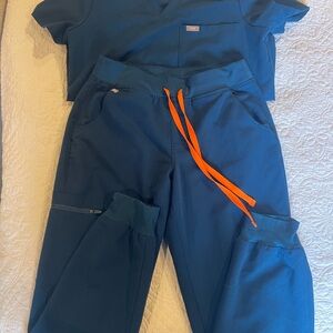 Figs Zamora joggers and Catarina top- Deep Reef